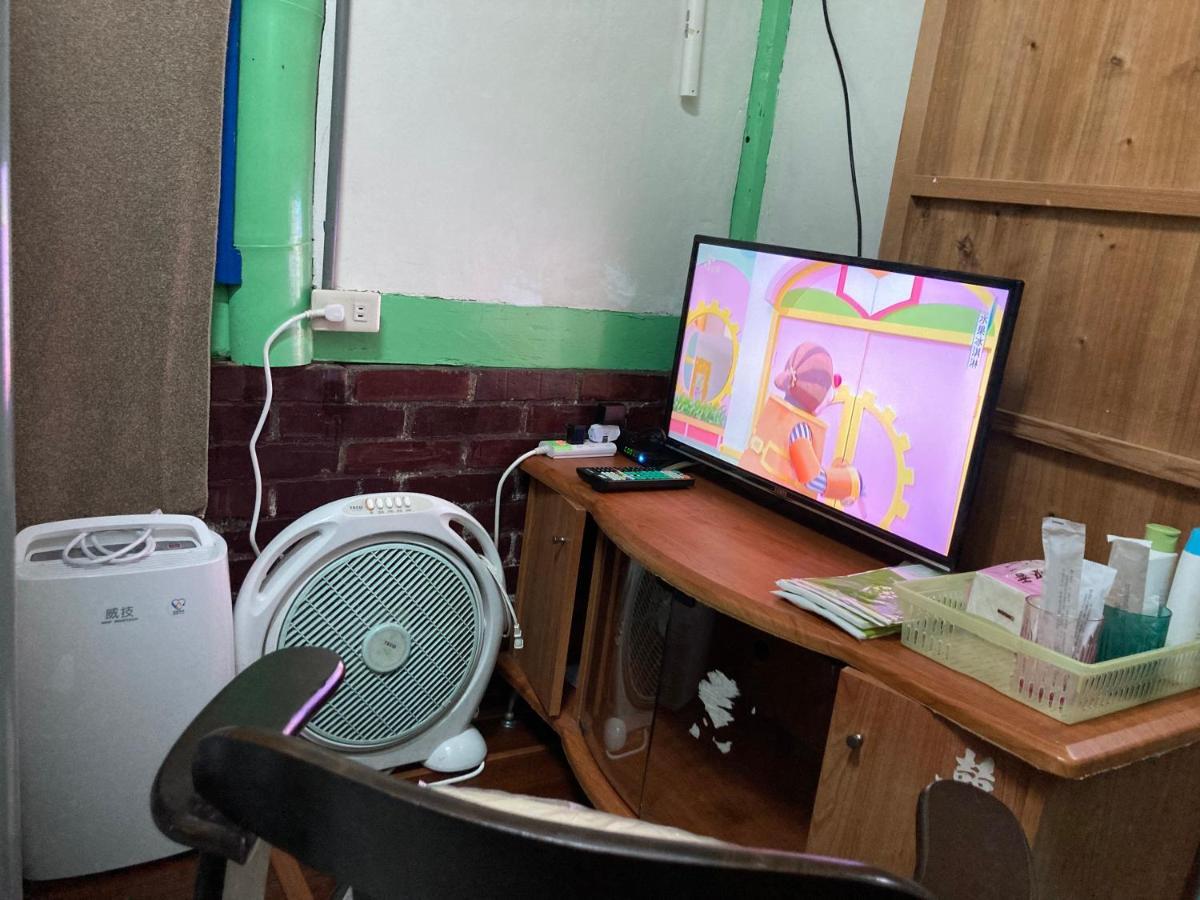 老老街 誠君民宿 Фэньчиху Экстерьер фото
